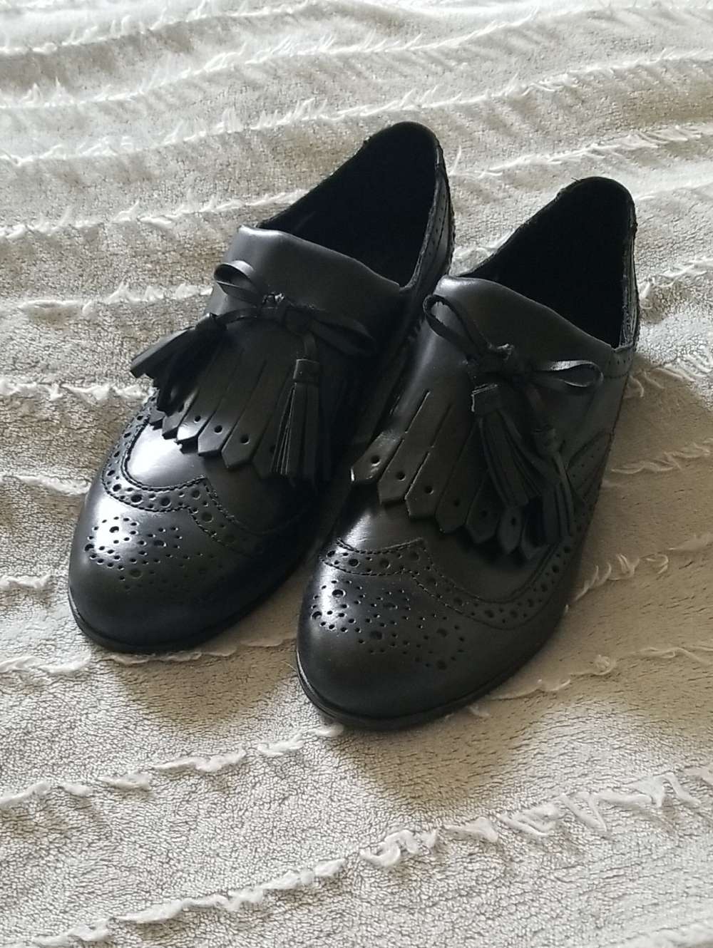 BORN Black Wingtip Tassel Fringe Brogue Loafers Shoes